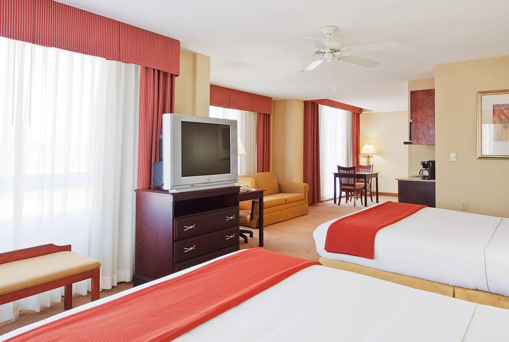 Holiday Inn Express Hotel & Suites Lucedale By Ihg Εξωτερικό φωτογραφία